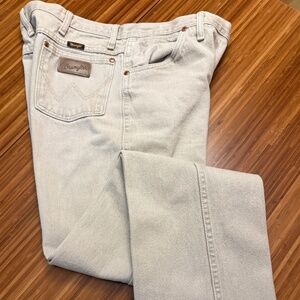 Vintage Wranglers Size 36 x 34 High Rise RN130273